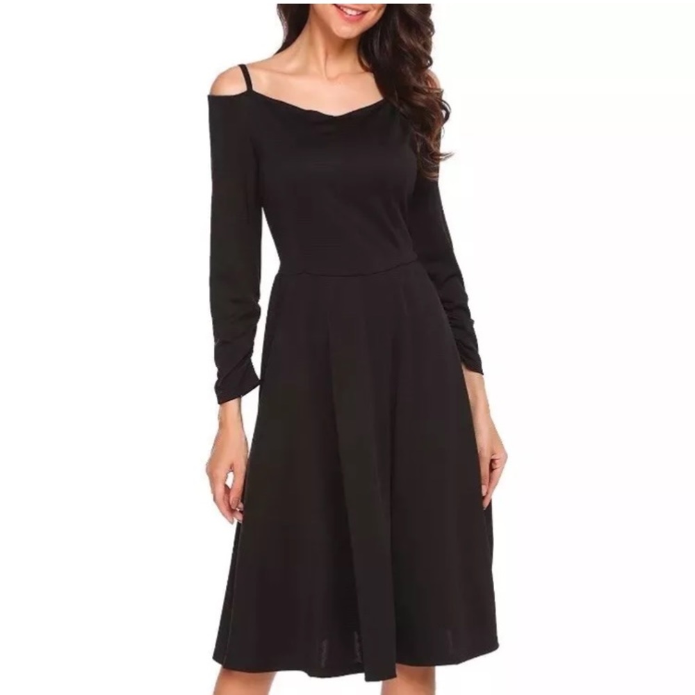 NEW zeela long sleeve black swing dress 🤍 m